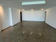 Apartamento no edf CASTELINHO Beira Mar com 230mÂ², 4...