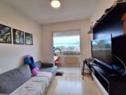 Apartamento no Edifício Jacarandá com 2 dormitórios à...