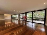 Apartamento no Edificio Parc Monceau