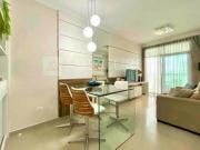 Apartamento no Guarujá, Enseada, 2 Suítes e Varanda...