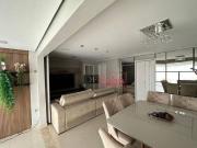Apartamento no Jardim Avelino 3 Dormitórios sendo 1...