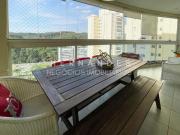 Apartamento no Resort Tamboré de alto padrão à venda