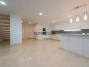 Apartamento Duplex Remodelado em condomínio fechado...