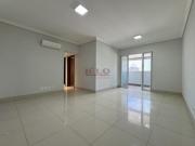 Apartamento Novo Centro ao lado do McDonald*s Desocupado