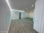 Apartamento NOVO Centro de Alhandra com terrao
