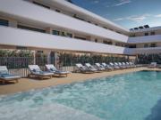 Apartamento Novo T2 com grande varanda e piscina em...