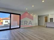 Apartamento novo T3 com vista mar localizado na Praia da...