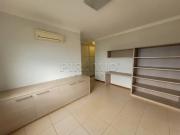 Apartamento padrÃ£o, bairro Jardim IrajÃ¡, Zona Sul em...