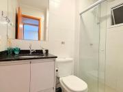 Apartamento PadrÃ£o, com 2 quartos e 2 banheiros Ã...