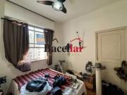 Apartamento: Padrão / Residencial / Copacabana