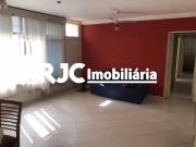 Apartamento Padrão / Residencial / Tijuca