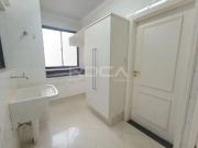 Apartamento para alugar com 3 quartos, sendo 1 no centro...