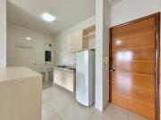 Apartamento para alugar em Maringá, Zona 01, com 1...