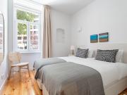 Apartamento para alugar mobilado junto à Avenida da...