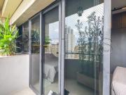 Apartamento para Aluguel com 1 quartos, 128 m² por R$ 12.000