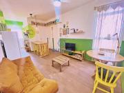 Apartamento para Aluguel com 2 quartos, 45 m² por R$ 2.300