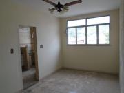 Apartamento para Aluguel com 2 quartos, 65 m² por R$ 800