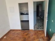 Apartamento para Aluguel com 2 quartos, 75 m² por R$ 2.000