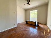 Apartamento para Aluguel com 2 quartos, 80 m² por R$ 1.500