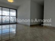 Apartamento para Aluguel com 3 quartos, 107 m² por R$ 6.900