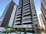 Apartamento para Aluguel com 3 quartos, 190 m² por R$ 10.000