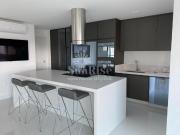 Apartamento para Aluguel com 3 quartos, 200 m² por R$ 22.000