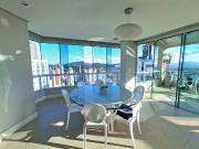 Apartamento para Aluguel com 3 quartos, 260 m² por R$ 15.000