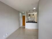 Apartamento para Aluguel com 3 quartos, 73 m² por R$ 2.300