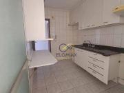 Apartamento para Aluguel com 3 quartos, 76 m² por R$ 2.500