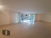 Apartamento para Aluguel com 4 quartos, 229 m² por R$ 35.000