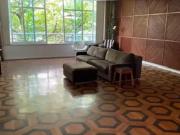 Apartamento para aluguel na quadra da praia do Leblon...