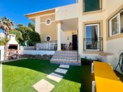 Apartamento para arrendamento anual perto da praia com...