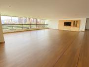 Apartamento en arriendo Remodelado con sauna y jacuzzi...