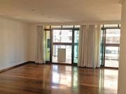 Apartamento para locaÃ§Ã£o com 151mÂ², 3 quartos e 2...