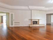 Apartamento para Locação em Curitiba/PR Água Verde 4 Quartos