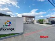 Apartamento para Locação em Palhoça/SC Aririu 2 Quartos