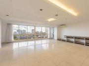 Apartamento para Locação em Porto Alegre/RS Três...