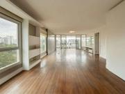 Apartamento para Locação em São Paulo/SP Jardim Europa 3...