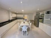 Apartamento para locaÃ§Ã£o na Av. Atlantica com 4...
