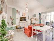 Apartamento T3+1 na Rua Augusto Gil com terrao