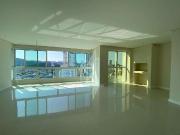 Apartamento para Venda em Balneário Camboriú/SC Centro 4...