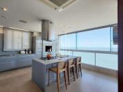 Apartamento para Venda em Balneário Camboriú/SC Centro 4...