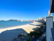 Apartamento para Venda em Balneário Camboriú/SC Centro 4...