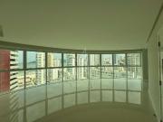 Apartamento para Venda em Balneário Camboriú/SC Centro 4...