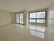 Apartamento para Venda em Balneário Camboriú/SC Centro 4...