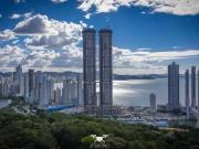 Apartamento para Venda em Balneário Camboriú/SC Centro 4...