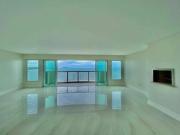Apartamento para Venda em Balneário Camboriú/SC Centro 4...