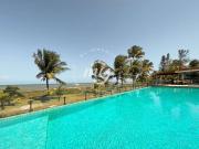 Apartamento para Venda em Camaçari/BA Monte Gordo 3 Quartos