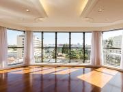 Apartamento para Venda em Curitiba/PR Batel 4 Quartos