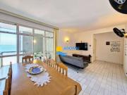 Apartamento para Venda em Guarujá/SP Pitangueiras 2 Quartos